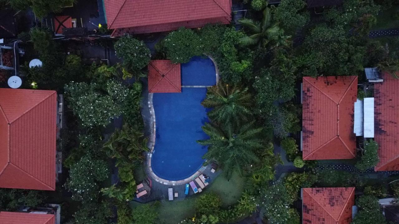 Three Brothers Bungalows & Villas Legian Dış mekan fotoğraf