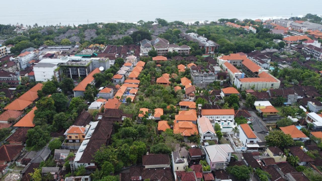 Three Brothers Bungalows & Villas Legian Dış mekan fotoğraf